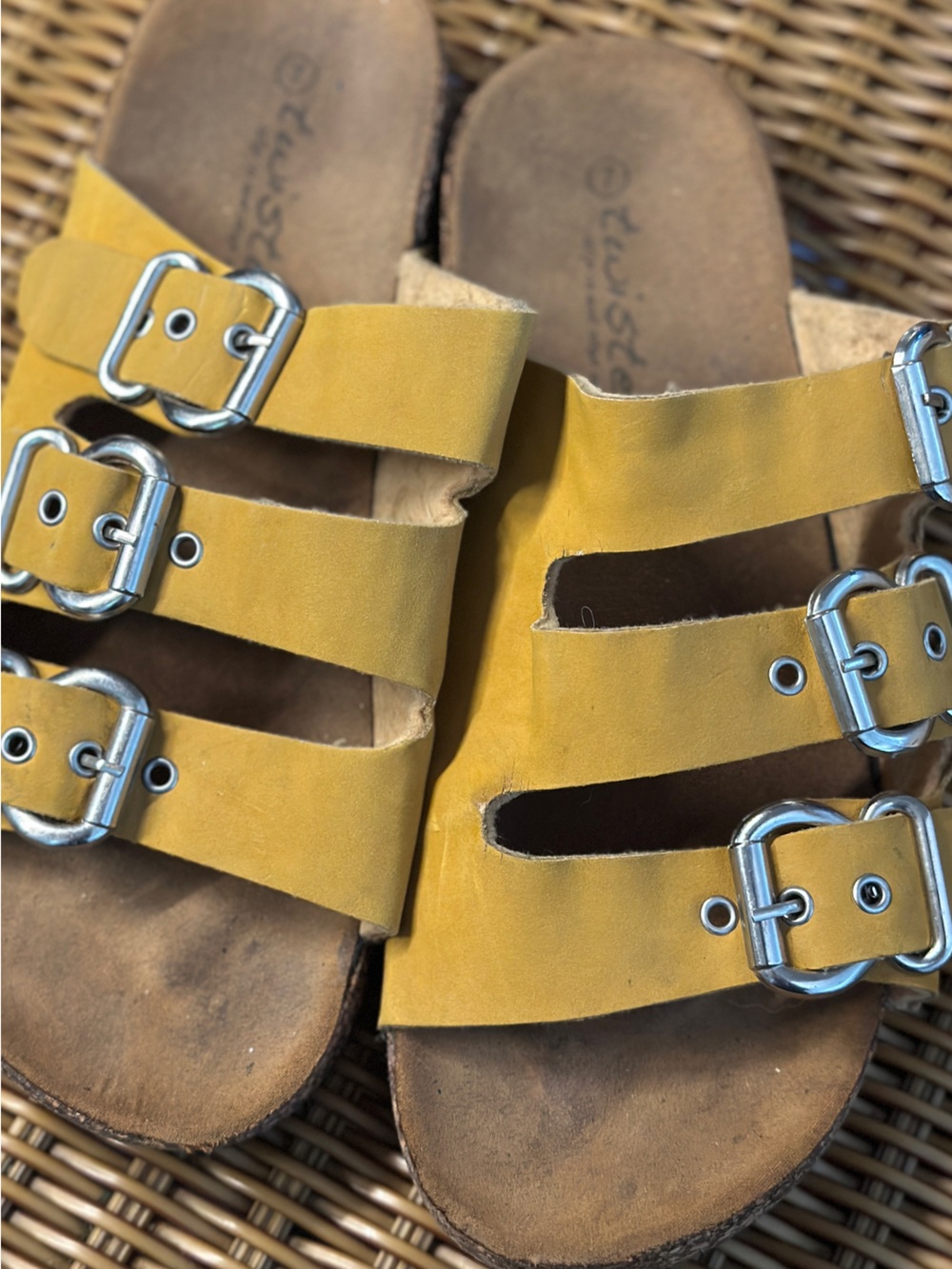 Twisted Yellow Triple Buckle Slide Sandals lined Size 7 women’s